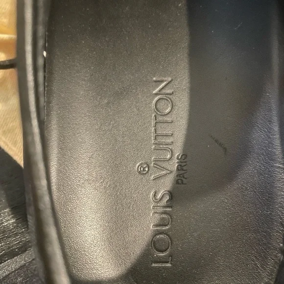 Louis Vuitton Black Sneakers Sleek Design UK size 9.5/USA size 10.5
